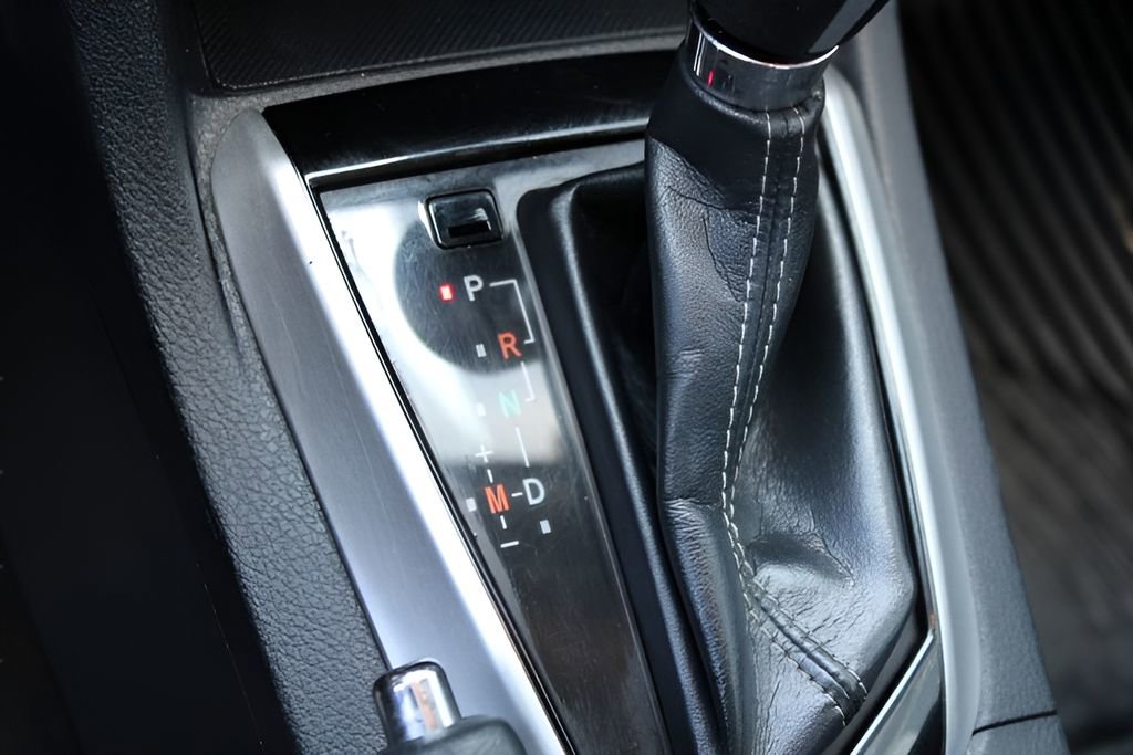 Used 2018 Toyota Corolla SE FWD image 14