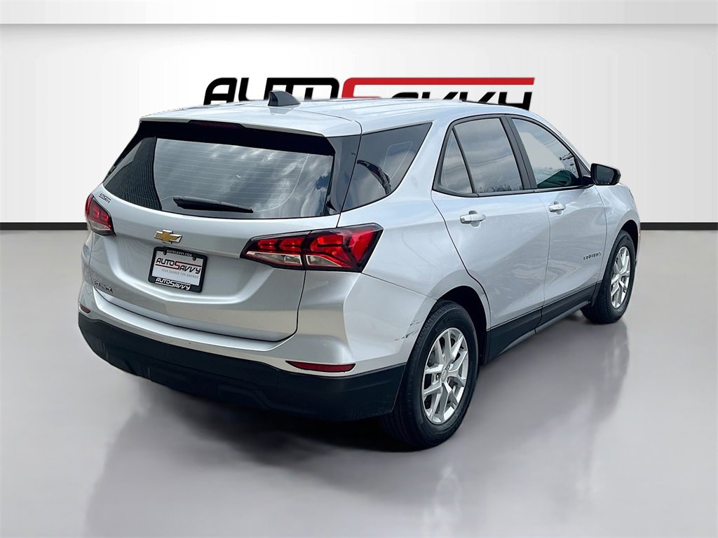 Used 2022 Chevrolet Equinox LS image 7