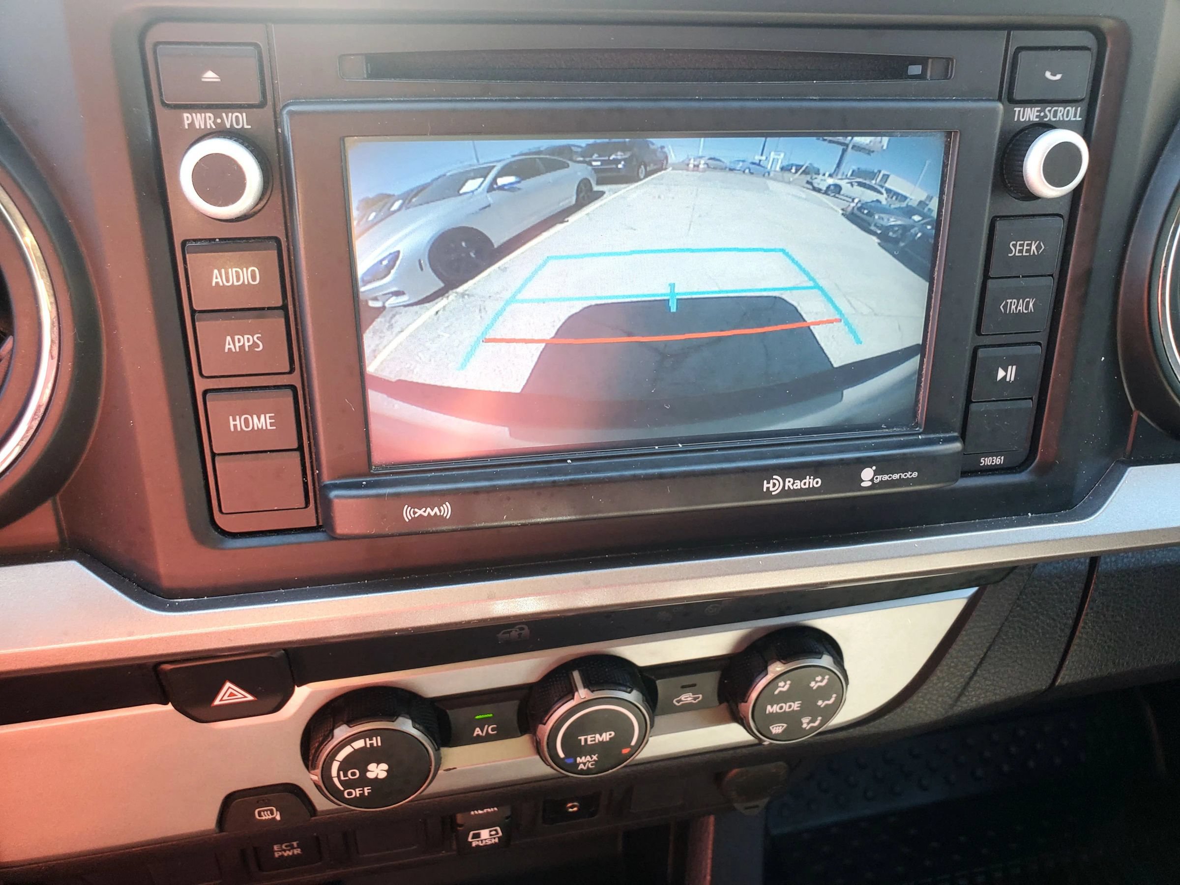 Used 2019 Toyota Tacoma SR5 RWD image 38
