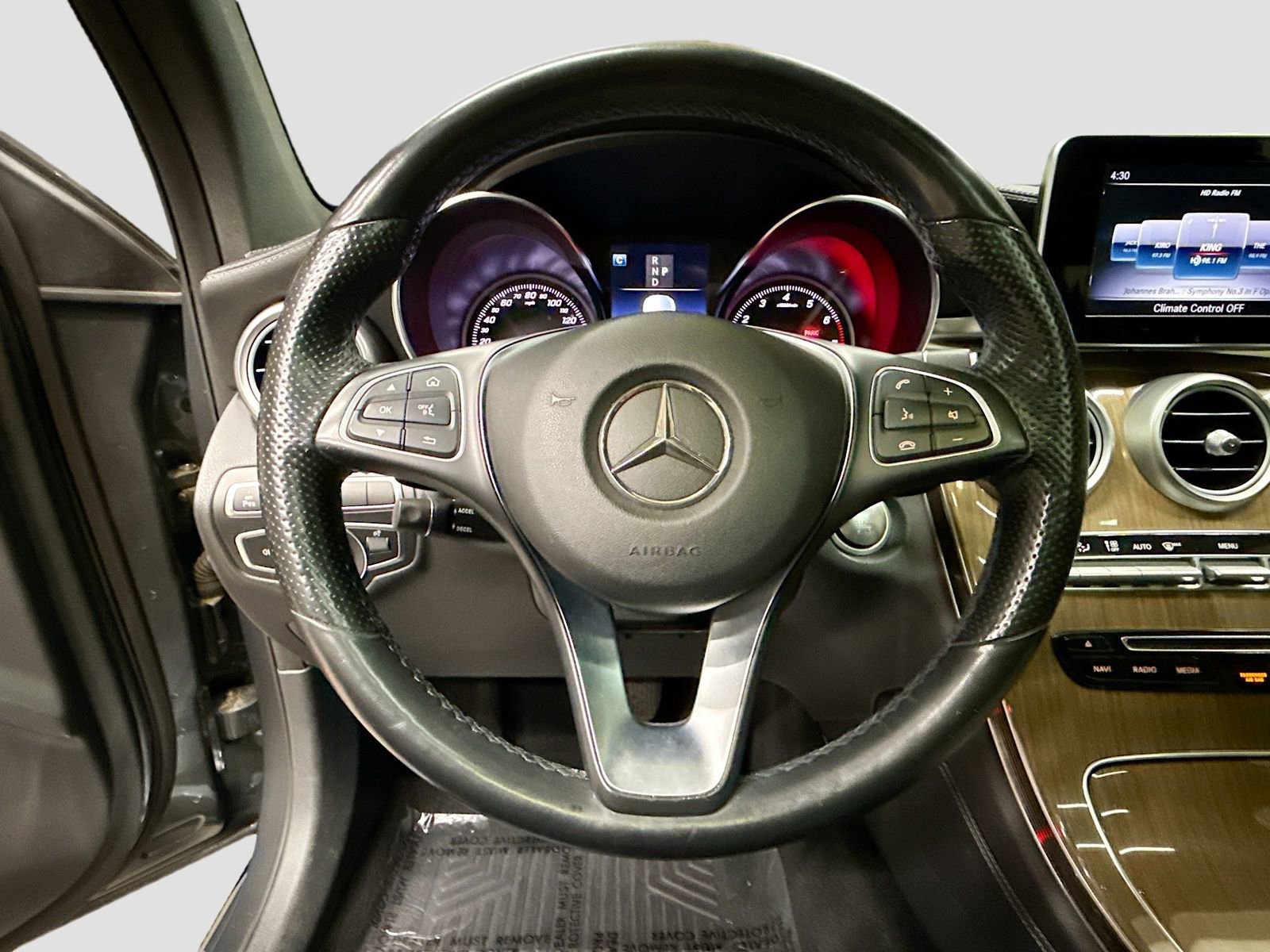 Used 2018 Mercedes-Benz GLC 300 4MATIC image 12