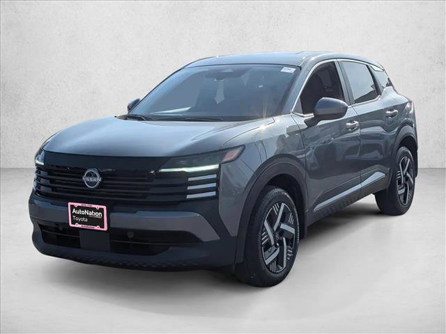 Used 2025 Nissan Kicks SV w/ Charging Package image 3