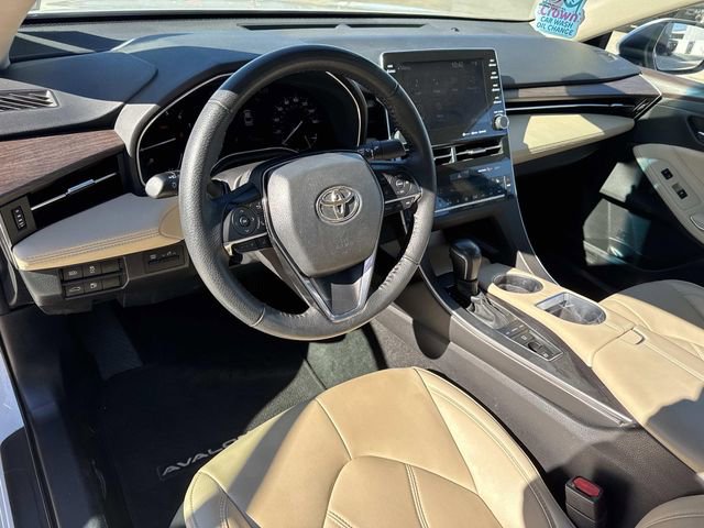 Used 2022 Toyota Avalon XLE image 15