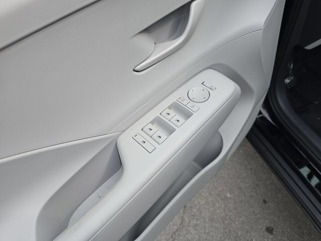 New 2026 Hyundai Kona SE AWD/4WD image 11