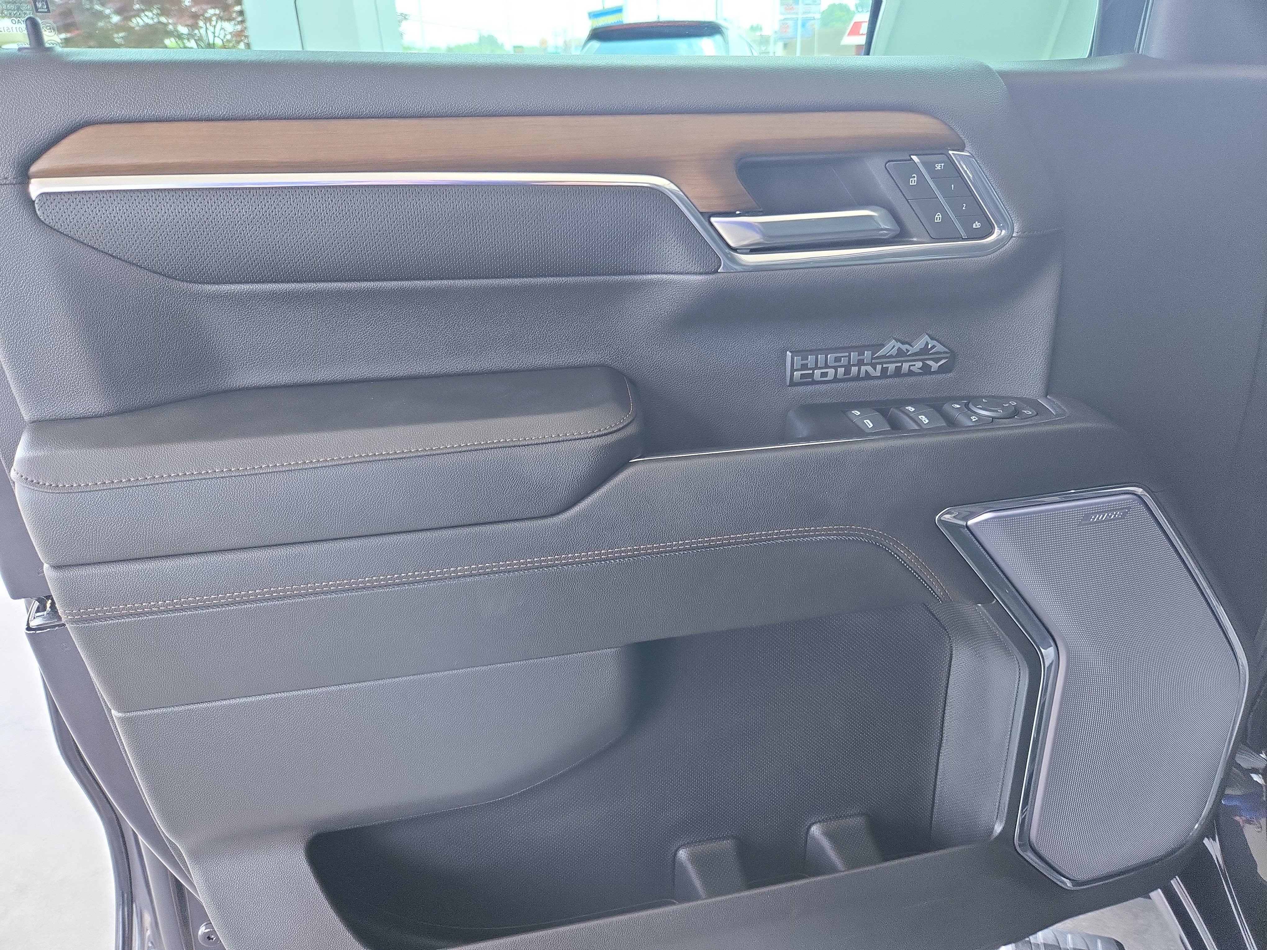 Used 2024 Chevrolet Silverado 1500 High Country w/ High Country Premium Package image 12