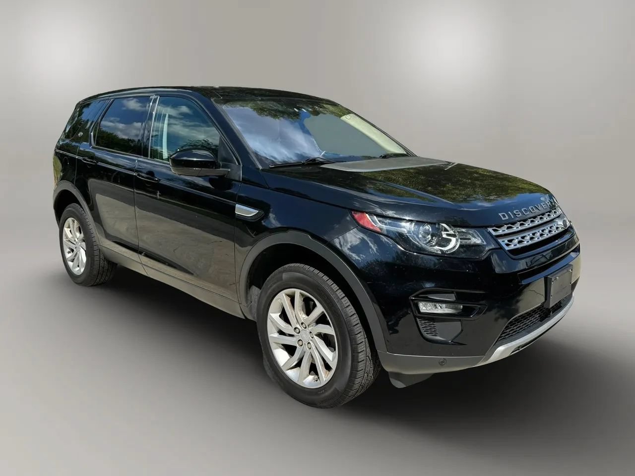 Used 2017 Land Rover Discovery Sport HSE AWD/4WD image 7