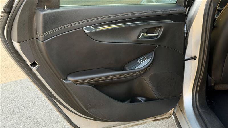 Used 2018 Chevrolet Impala Premier FWD image 40