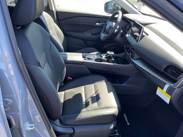 New 2026 Nissan Rogue Dark Armor AWD/4WD image 13