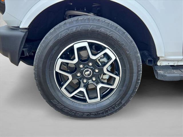 Used 2024 Ford Bronco Outer Banks image 22
