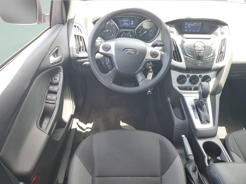 Used 2014 Ford Focus SE FWD image 12
