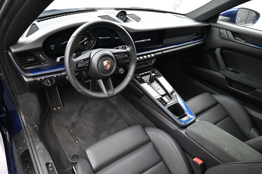 Certified 2024 Porsche 911 Carrera GTS RWD image 4