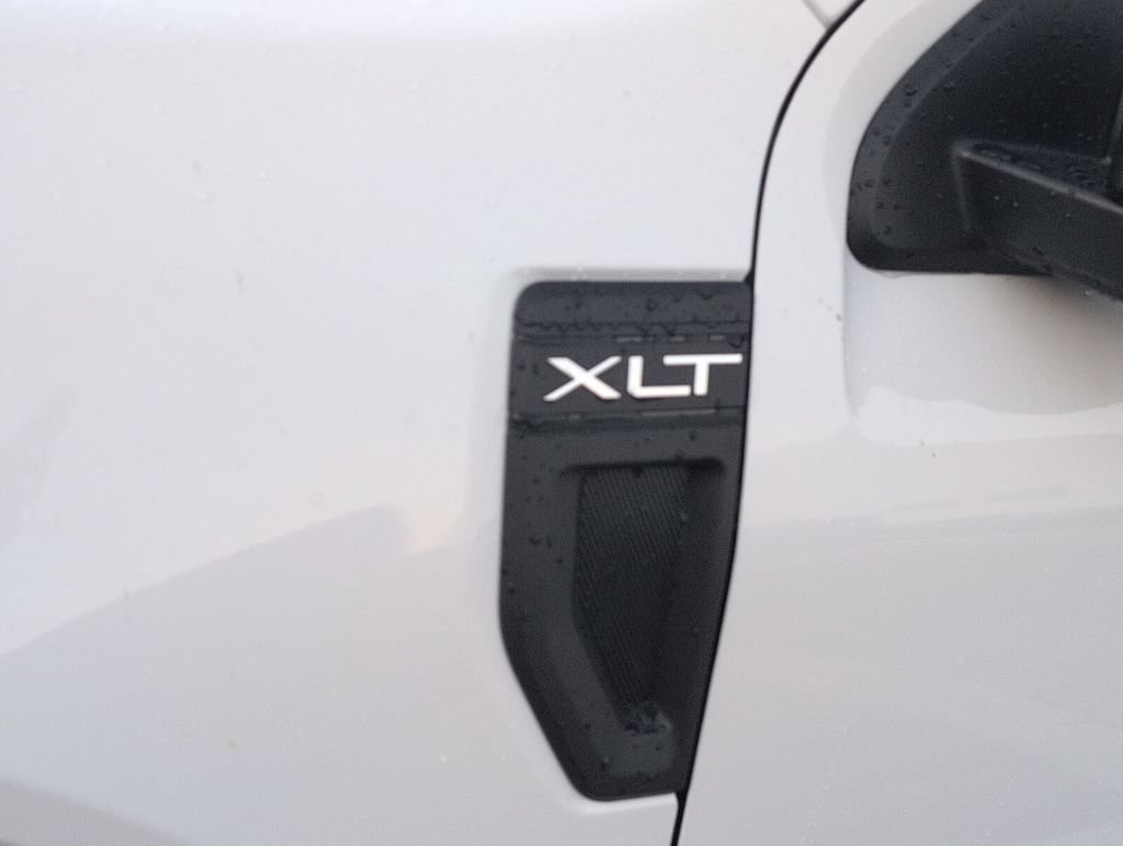 New 2025 Ford Maverick XLT w/ XLT Luxury Package AWD/4WD image 6