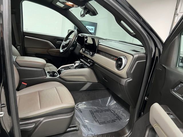 Used 2024 Chevrolet Colorado ZR2 w/ ZR2 Bison Edition image 50