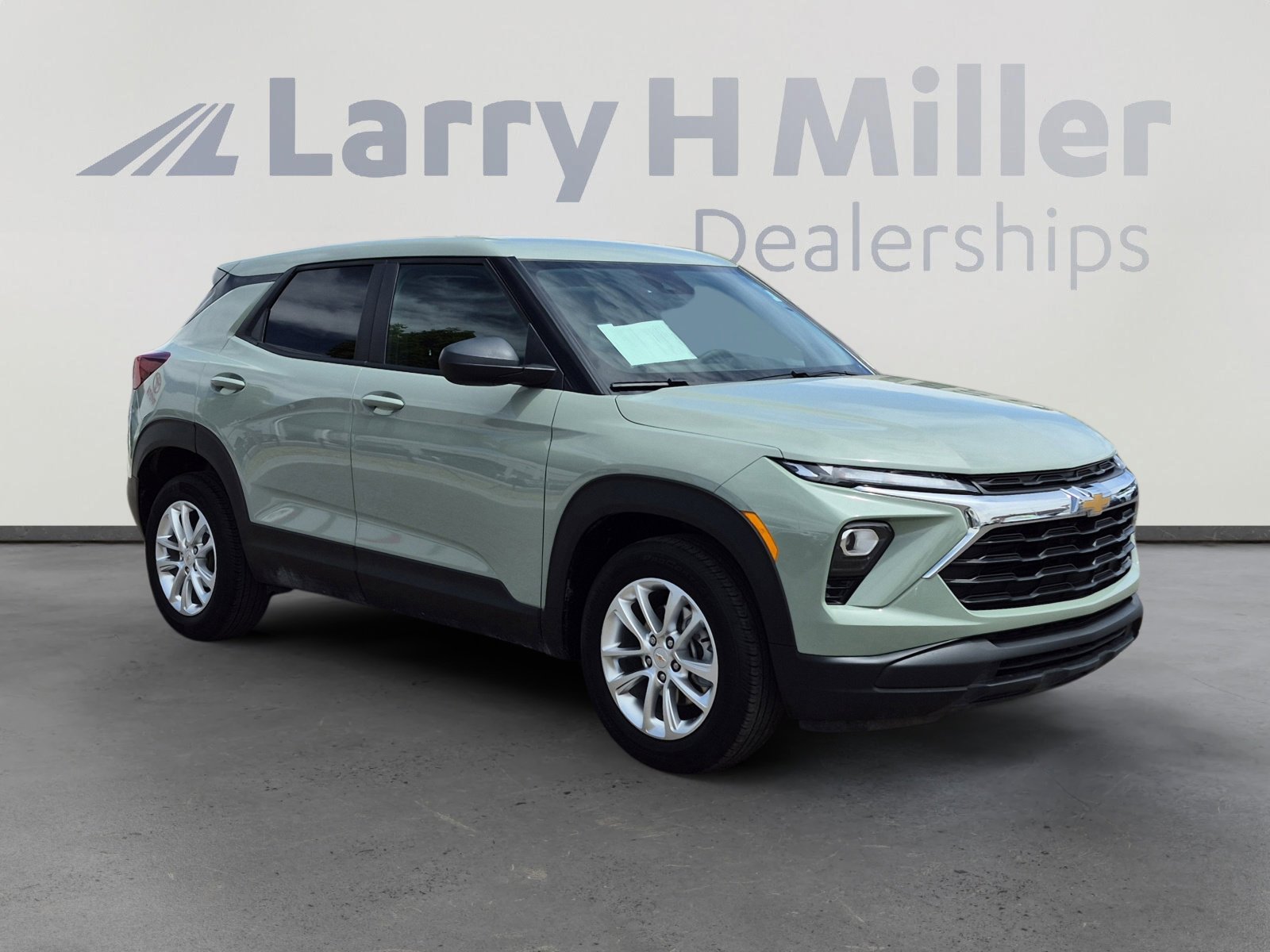 Used 2025 Chevrolet TrailBlazer LS w/ LS Convenience Package FWD image 7