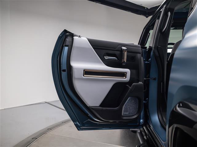 Used 2024 GMC Hummer EV 3X w/ Omega Edition image 31