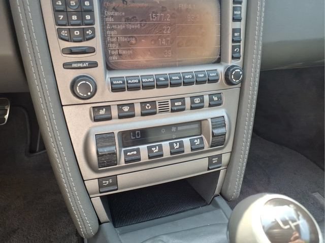 Used 2005 Porsche 911 Carrera RWD image 21