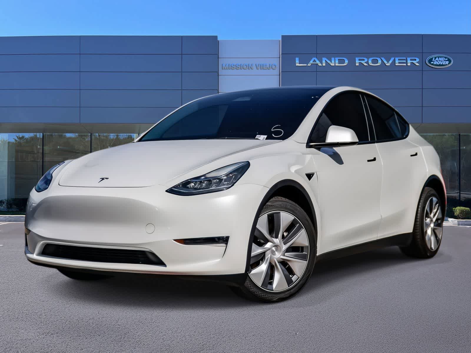 Used 2023 Tesla Model Y Long Range AWD/4WD image 1