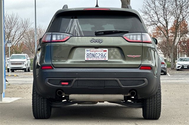 Used 2019 Jeep Cherokee Trailhawk image 6