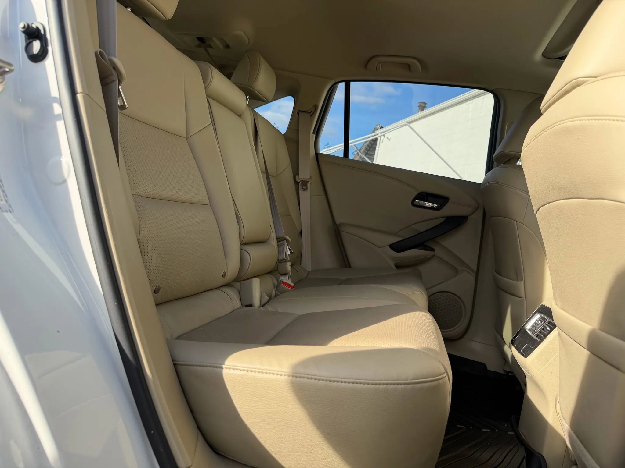 Used 2017 Acura RDX AWD w/ Advance Package image 13