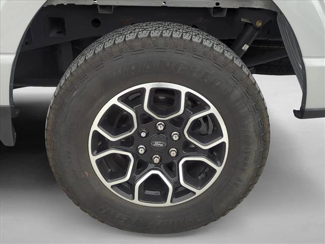Used 2022 Ford F150 XLT w/ Equipment Group 302A High AWD/4WD image 9