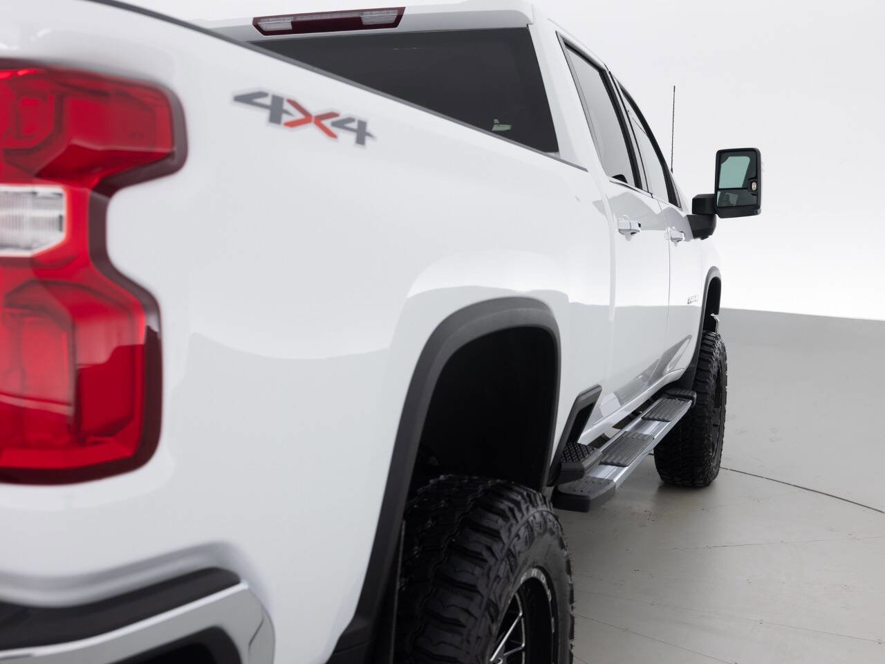 Used 2021 Chevrolet Silverado 2500 LTZ AWD/4WD image 14