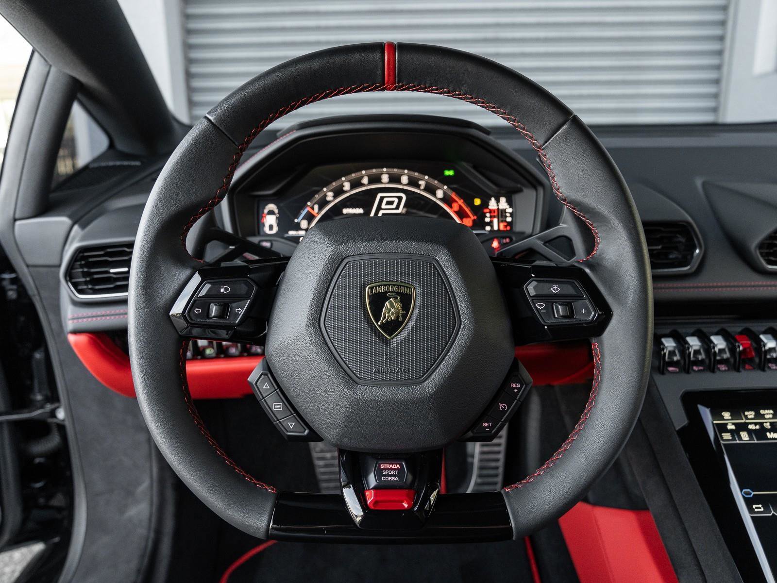 Used 2024 Lamborghini Huracan Tecnica image 10