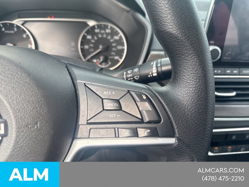 Used 2025 Nissan Altima 2.5 SV FWD image 20