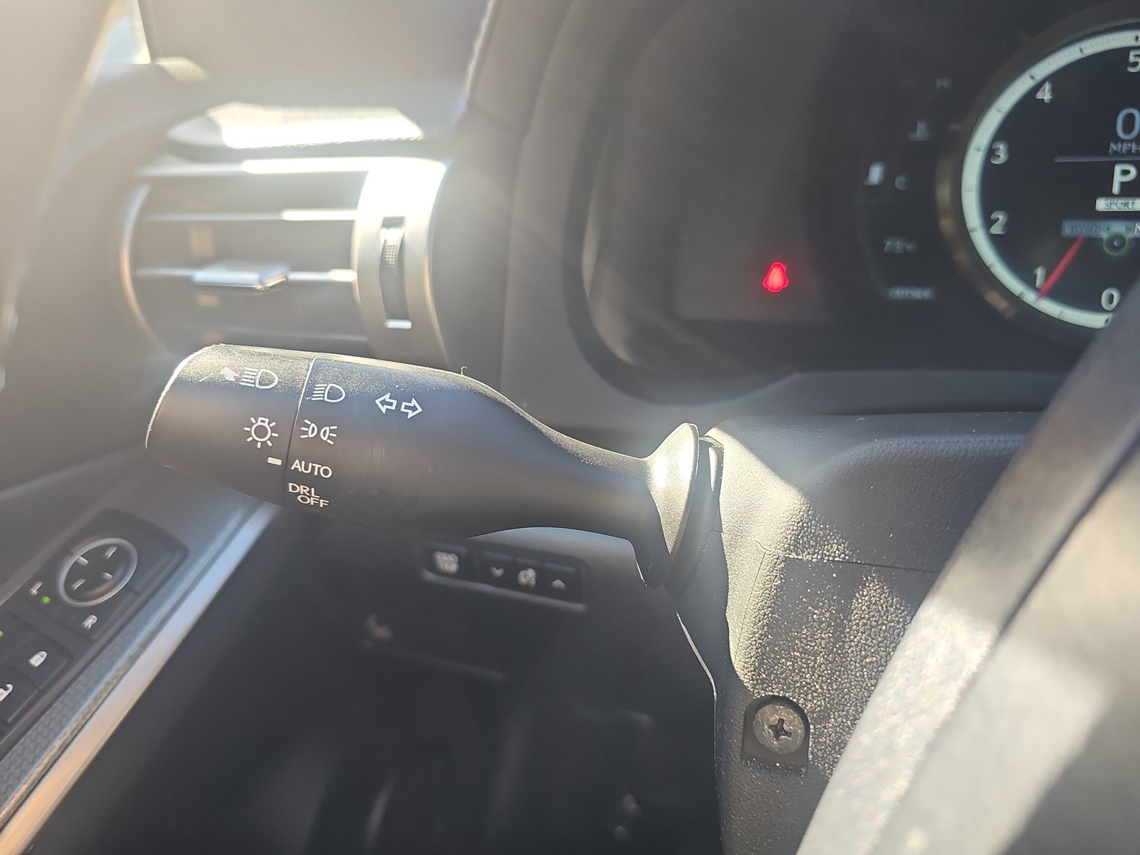Used 2016 Lexus IS 200t RWD image 18