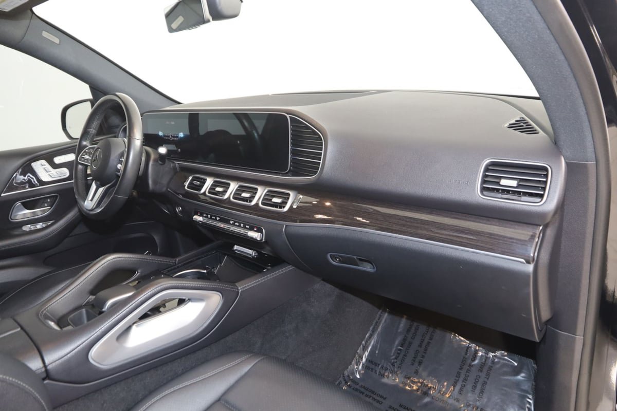 Used 2022 Mercedes-Benz GLE 350 4MATIC w/ Premium Package image 46