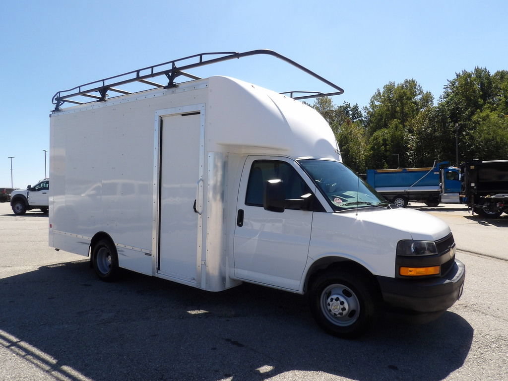 Used 2021 Chevrolet Express 3500 w/ Power Convenience Package RWD image 10