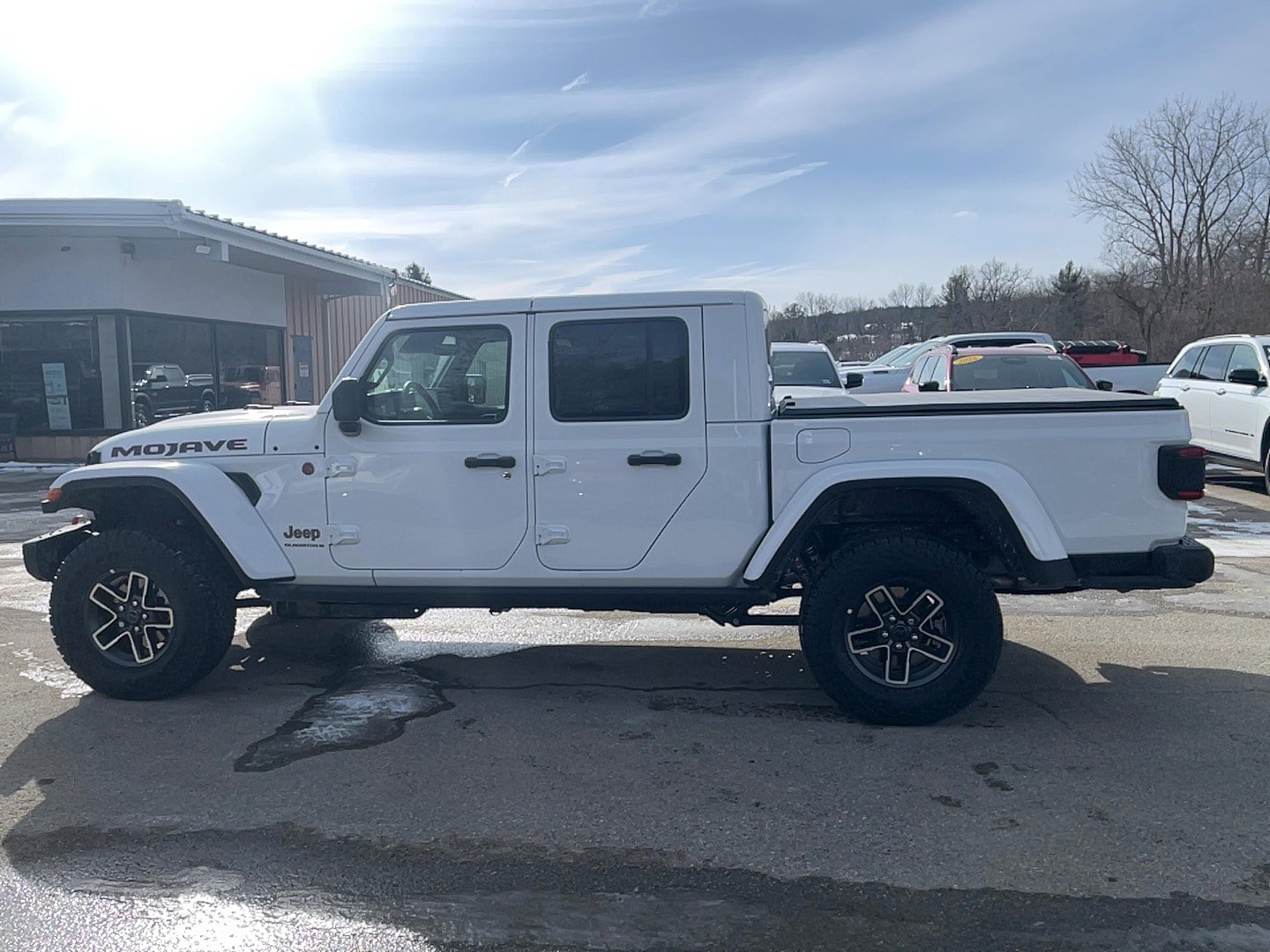 New 2026 Jeep Gladiator Mojave image 8