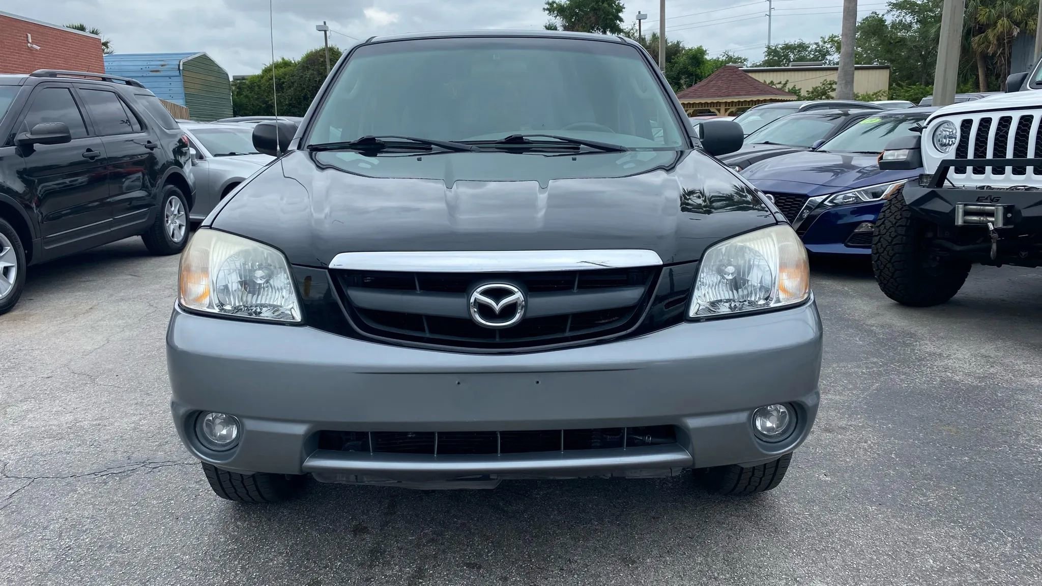 Used 2002 MAZDA Tribute ES image 2