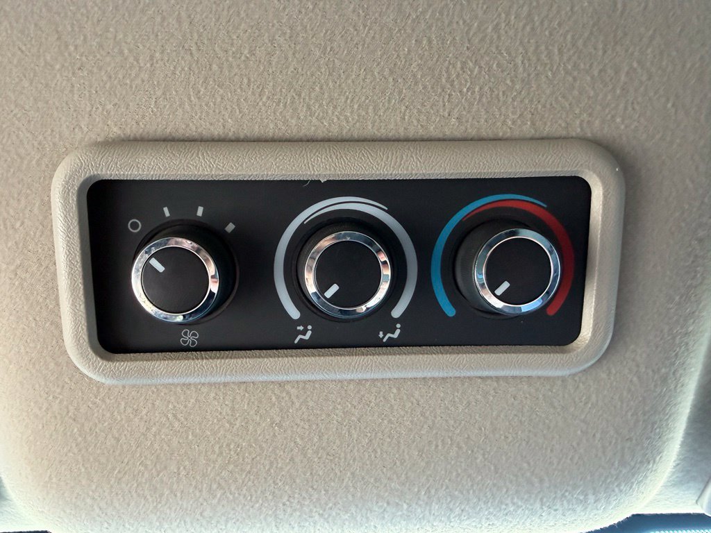 Used 2017 Chevrolet Express 3500 LT w/ LT Preferred Equipment Group RWD image 14