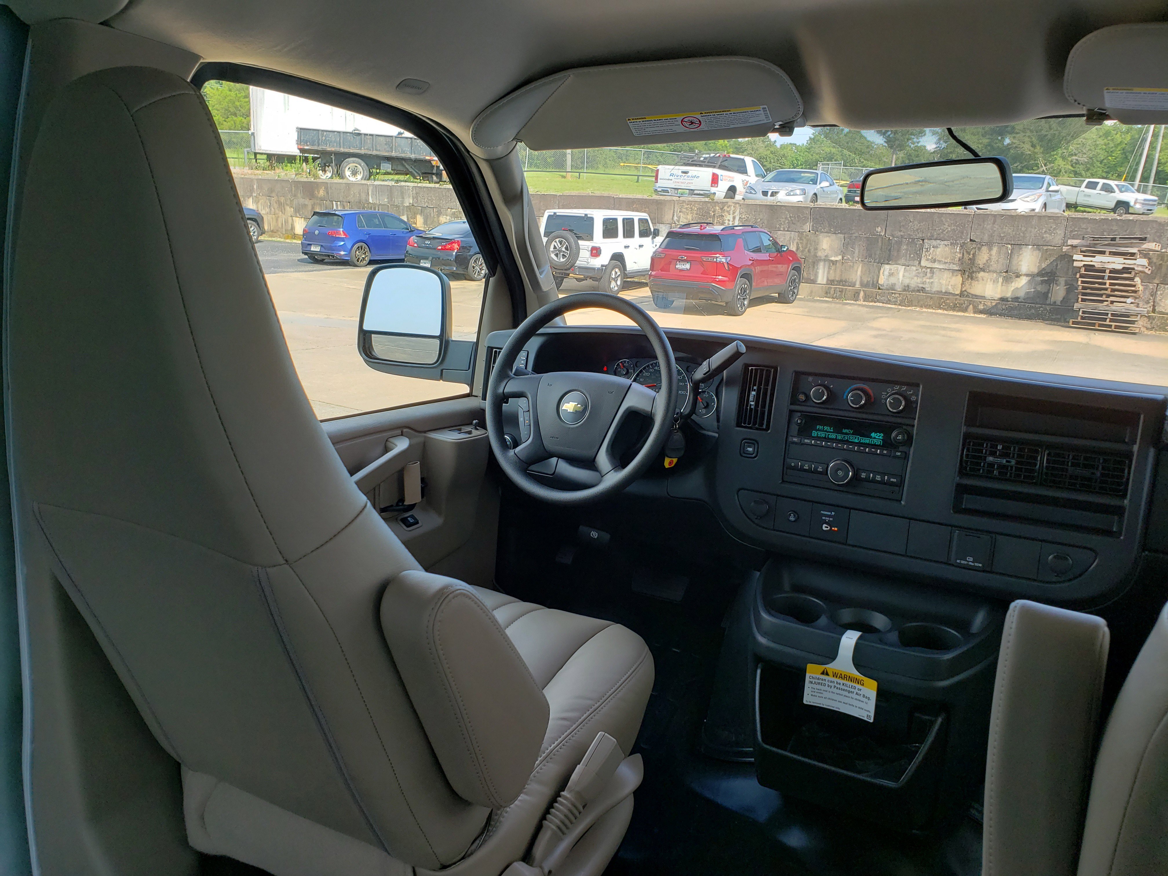 New 2025 Chevrolet Express 2500 w/ Driver Convenience Package image 31