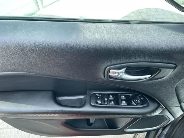 Used 2019 Jeep Compass Latitude image 23