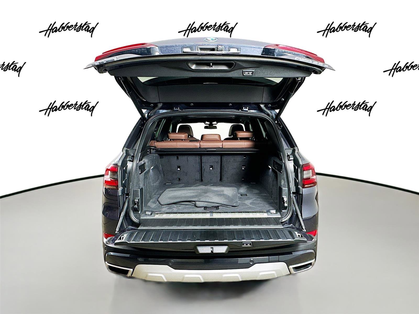 Certified 2022 BMW X5 xDrive45e w/ Executive Package image 27