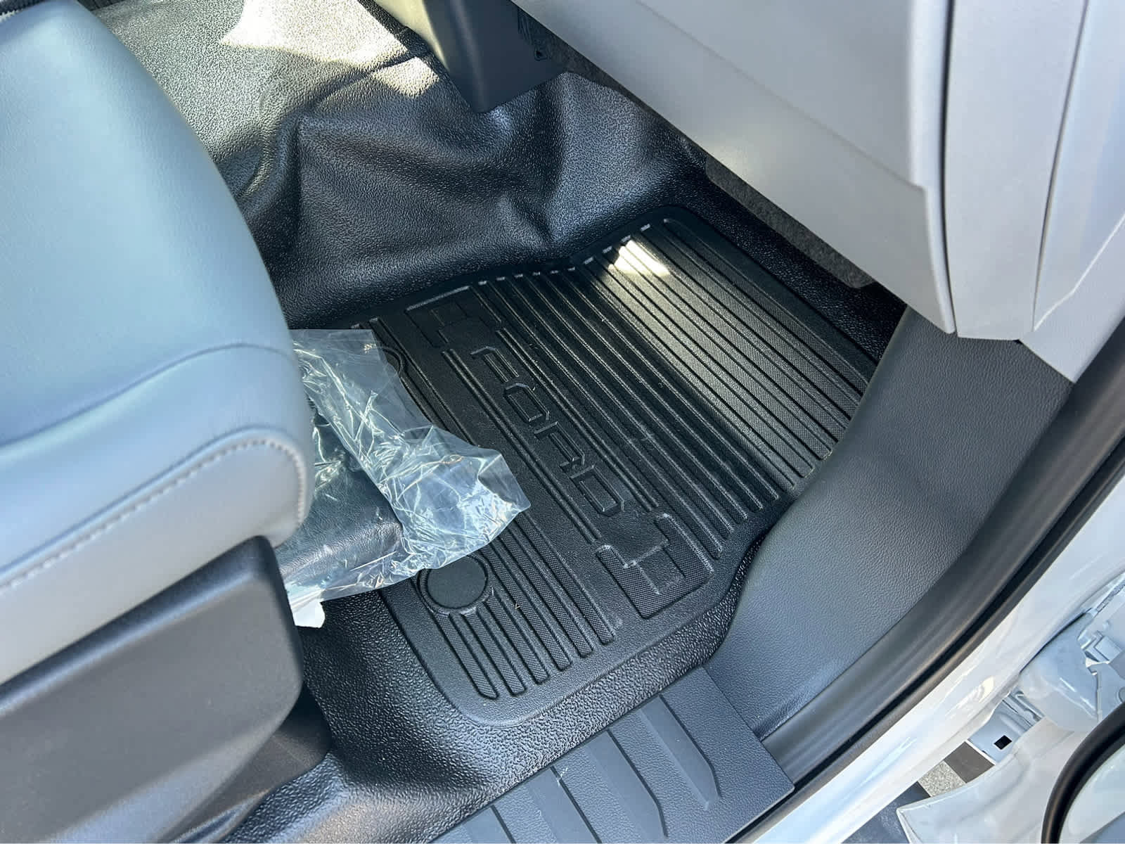 New 2025 Ford F550 4x4 Regular Cab Super Duty image 10