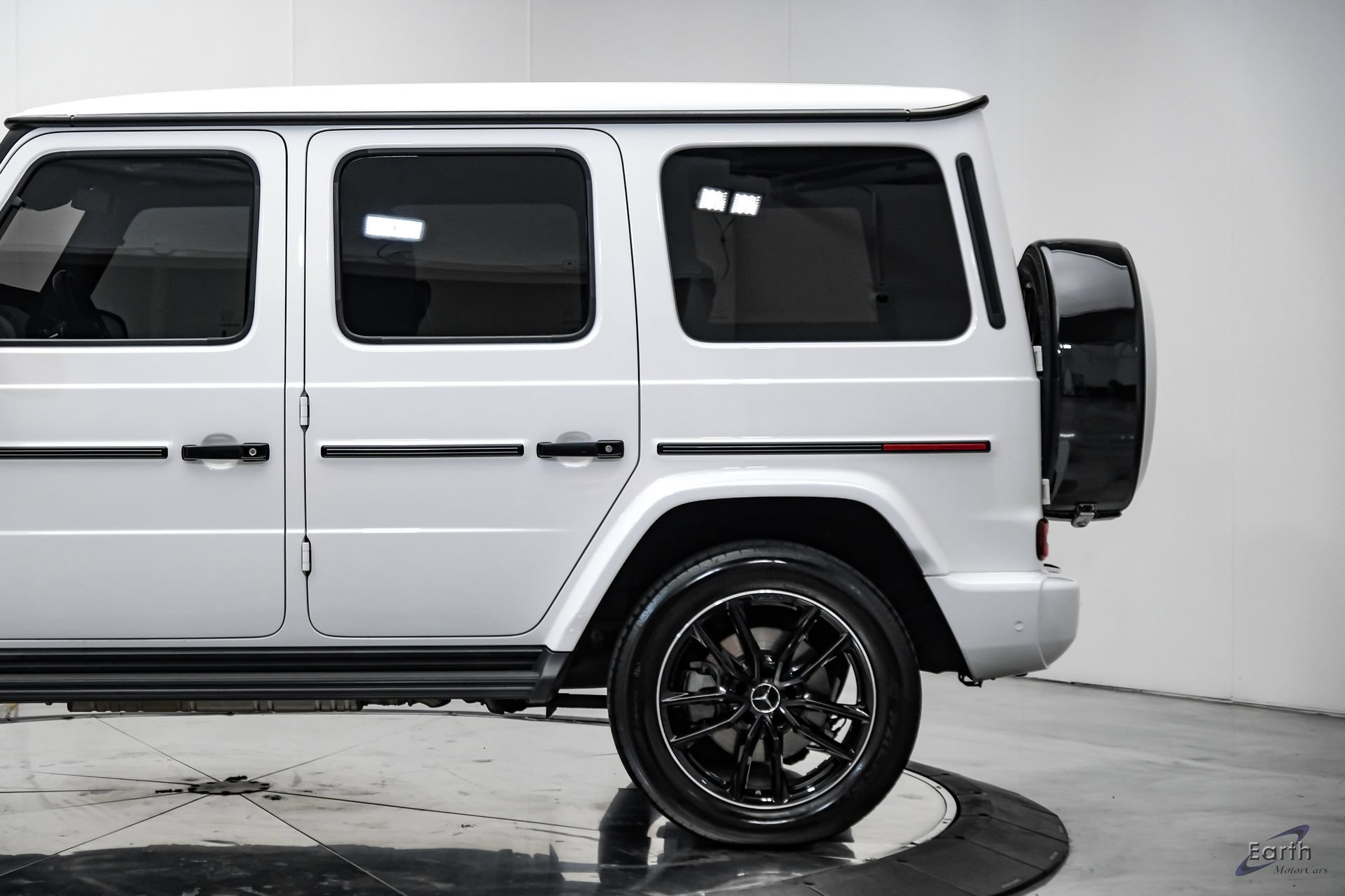 Used 2025 Mercedes-Benz G 550 w/ Exclusive Interior Package image 9