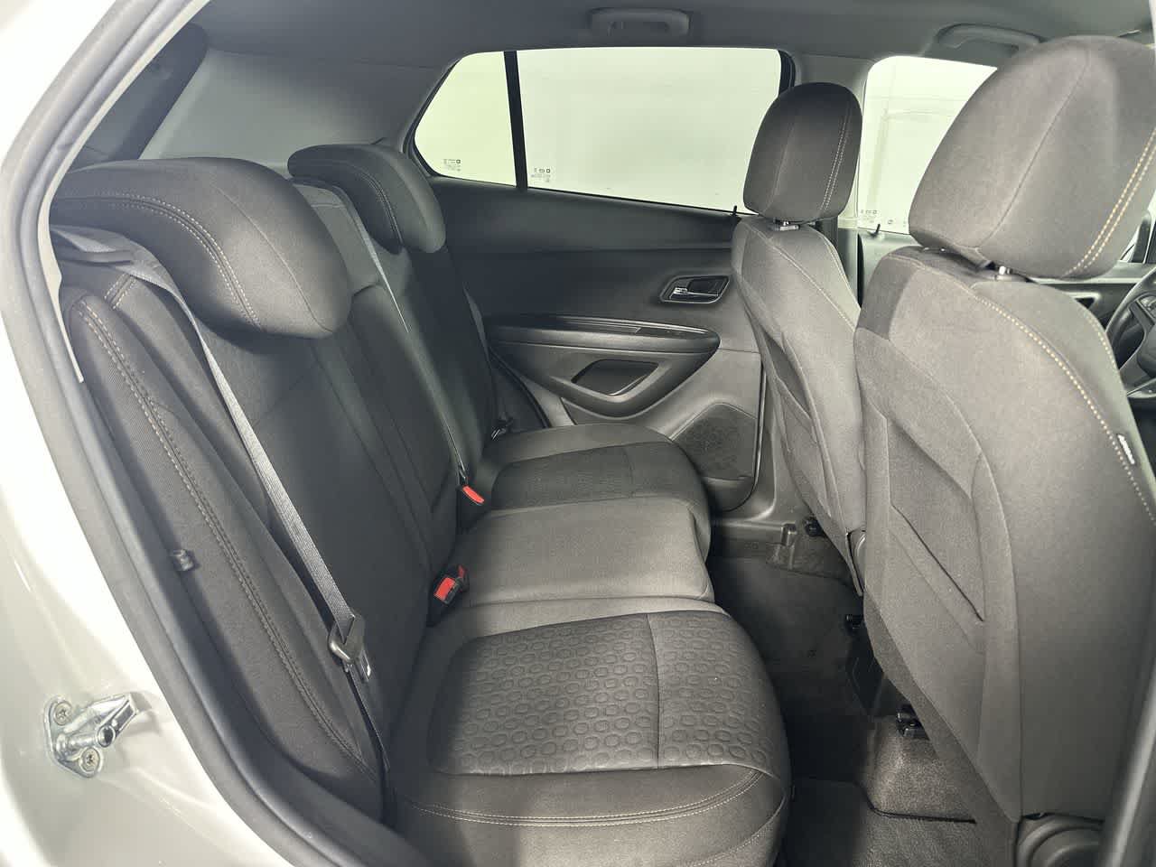 Used 2022 Chevrolet Trax LS w/ Tint and Cruise Package AWD/4WD image 19