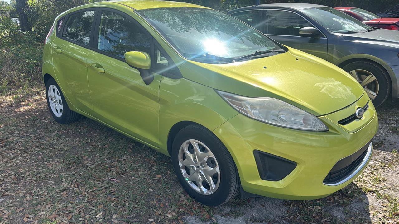 Used 2012 Ford Fiesta SE FWD image 4