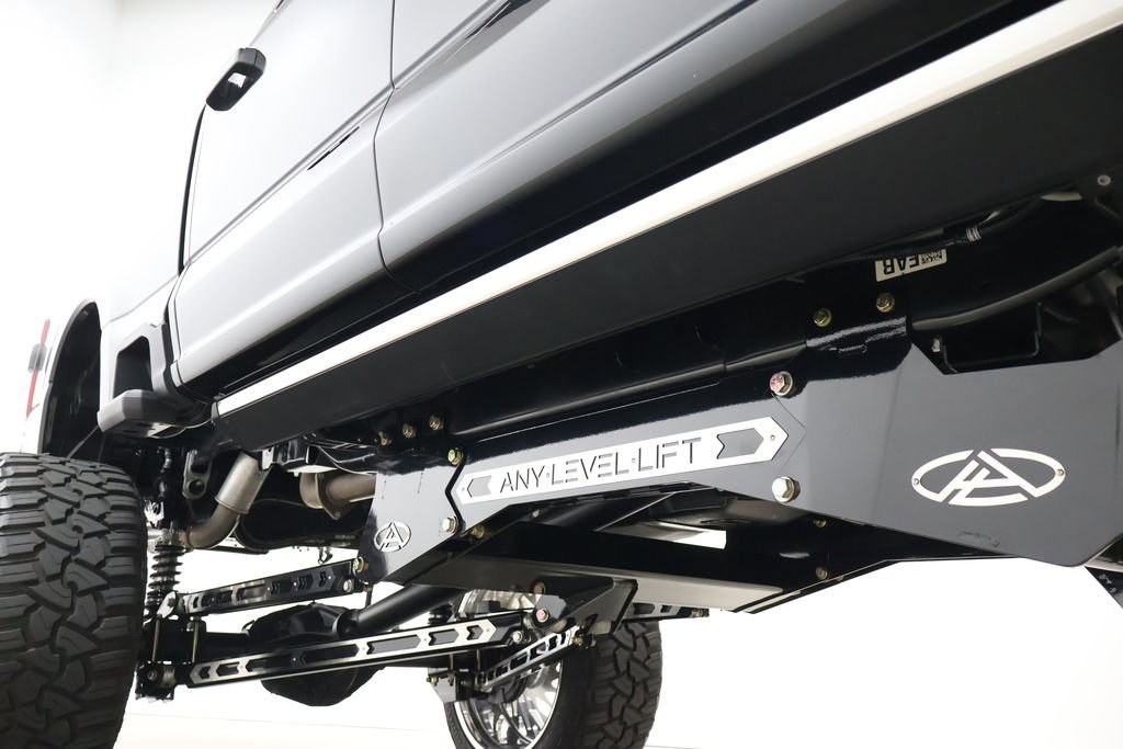 Used 2024 Ford F350 Limited w/ FX4 Off-Road Package image 33