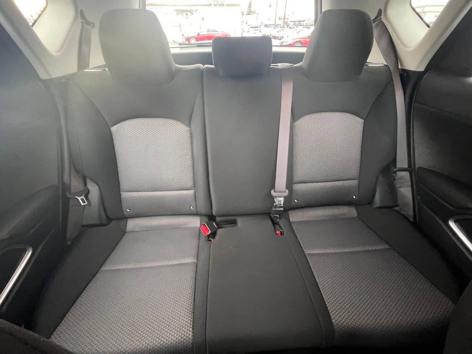 Used 2025 Kia Soul LX w/ LX Technology Package FWD image 33