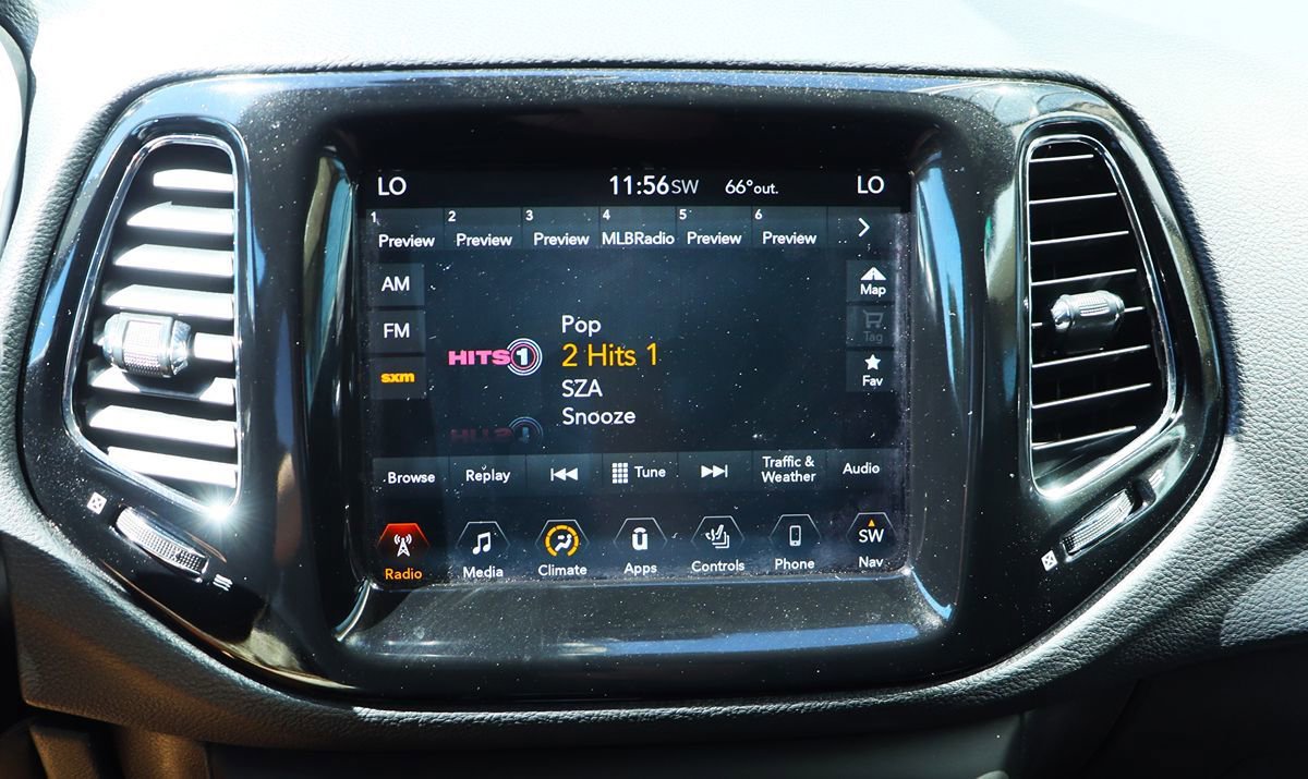 Used 2018 Jeep Compass Limited w/ Navigation Group FWD image 47