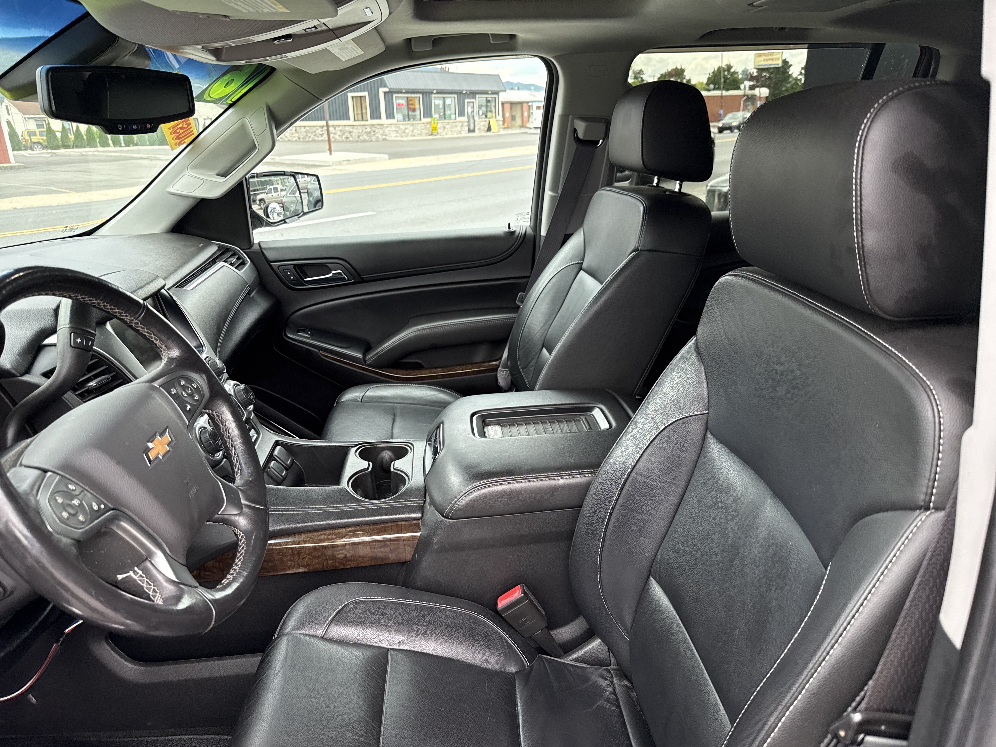 Used 2016 Chevrolet Suburban LT AWD/4WD image 13