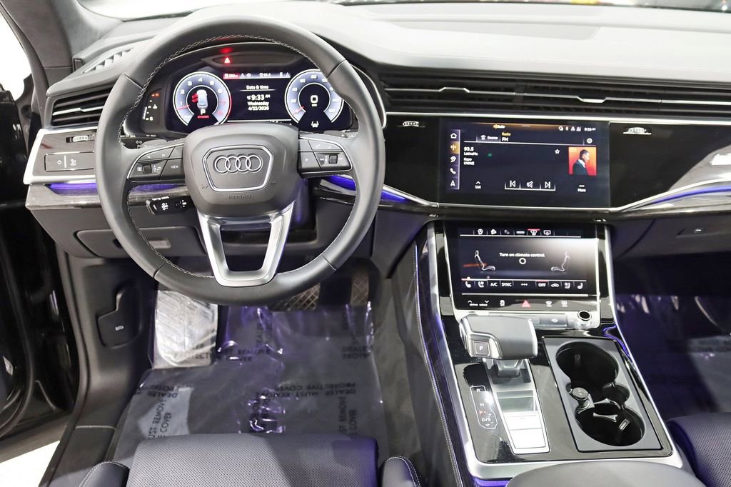 Used 2025 Audi Q8 Prestige AWD/4WD image 16