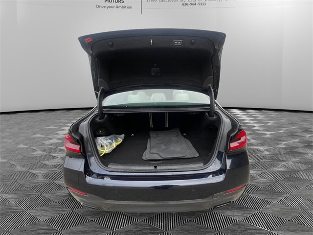 Used 2022 BMW 530e w/ M Sport Package image 7