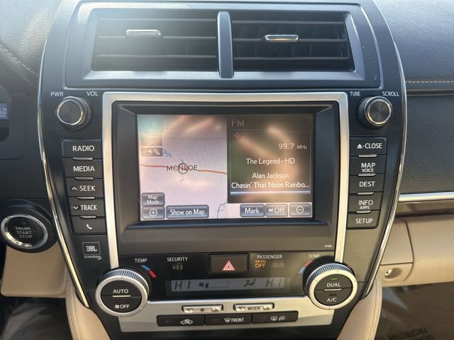 Used 2012 Toyota Camry XLE image 16