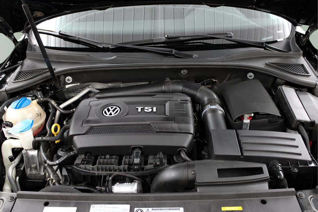 Used 2016 Volkswagen Passat 1.8T S FWD image 32