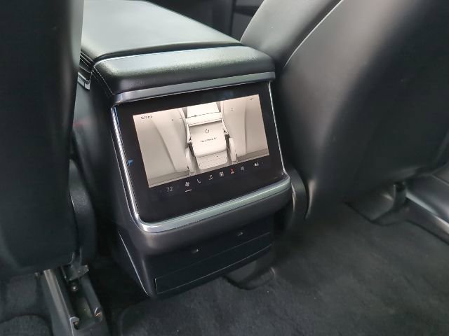 Used 2022 Tesla Model X image 23