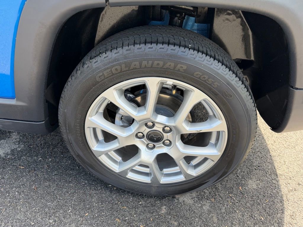Certified 2025 Jeep Compass Limited AWD/4WD image 14
