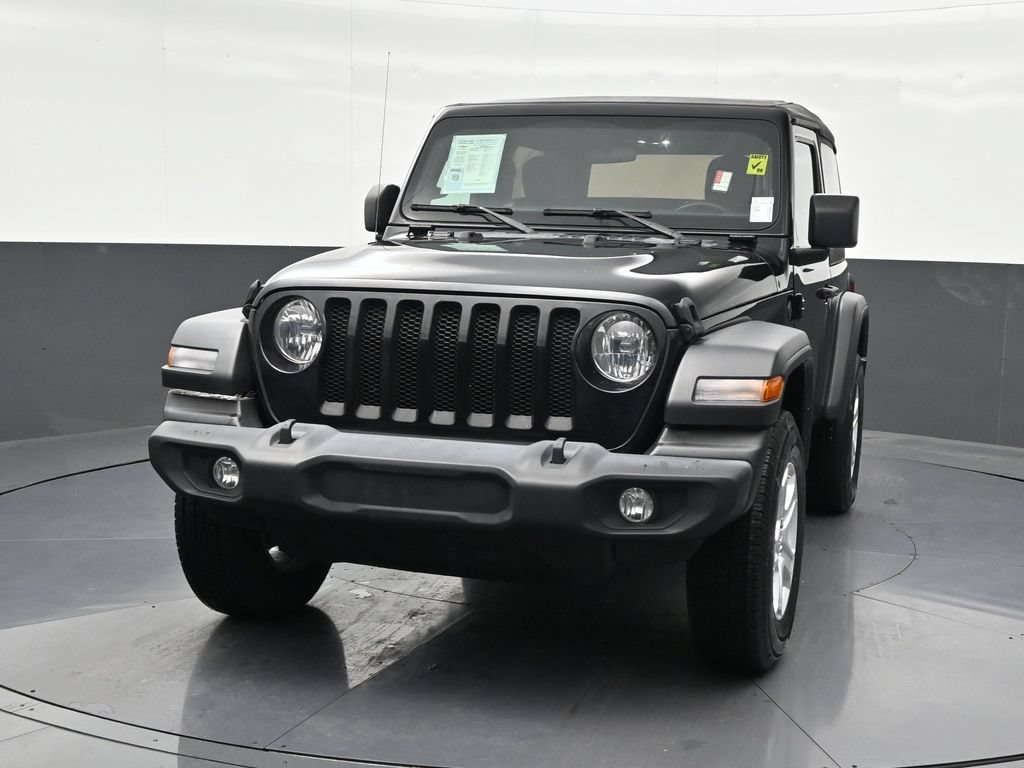 Used 2022 Jeep Wrangler Sport AWD/4WD image 9